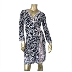 BCBG wrap dress size XS